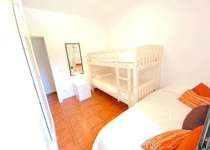 Apartamento Bajo Con Jardin En Playa Atlanterra