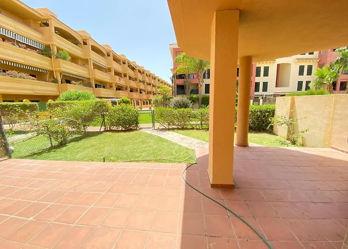 Apartamento Bajo Con Jardin En Playa Atlanterra