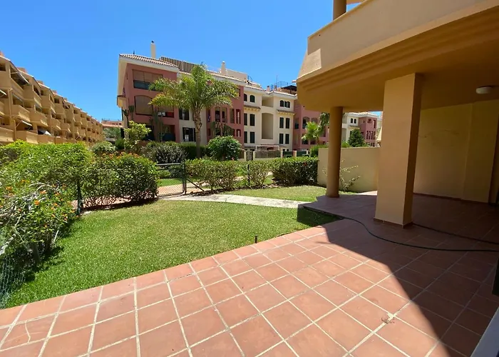 Apartamento Bajo Con Jardin En Playa Atlanterra